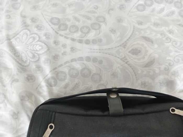 Samsonite travel bag