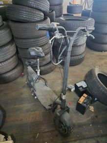 Electric scooter