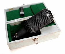 STC 4033 microphone