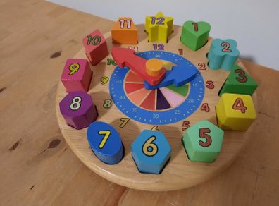 Early learning clock and shapes