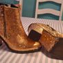 Customised gold glitter boots Image 4