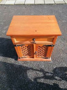 Pine Locker / Press
