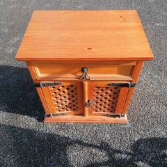 Pine Locker / Press