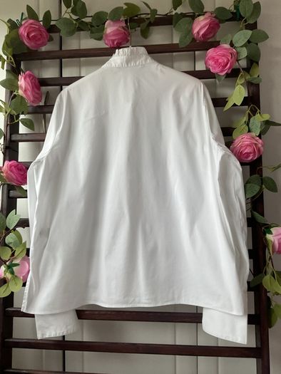 shirt Zara size large white blouse with grandfather frilled collar