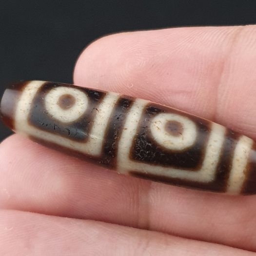 Antique Himalayan Tibetan 4 Eyes Agate Dzi Bead Amulet
