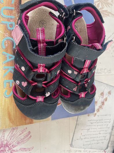 girls sandals size 10 uk