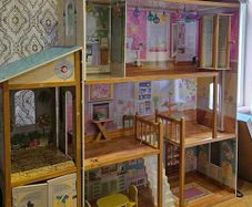 Large doll house
