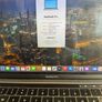 macbook pro 2018 13 inch - space grey Image 3