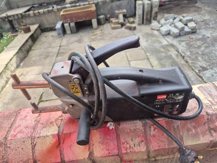 spot welder