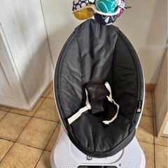 4 Moms Mamaroo