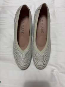 Pitillos Shoes Silver - Block Heel - Size 5