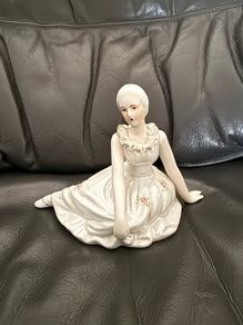 Royal Doulton The Ballerina porcelain figurine "Summer Rose