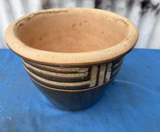 Glazed flower pot