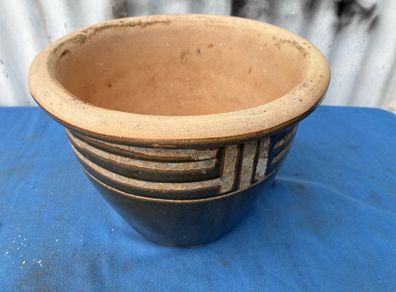 Glazed flower pot