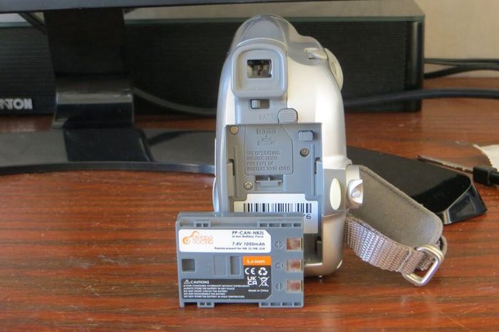 Canon MV890 mini DV camcorder