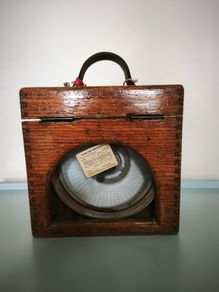 Vintage Pigeon Clock