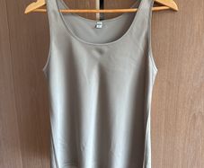 Uniqlo satin tank top pale green/ sage size M
