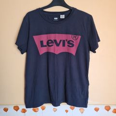 womens LEVIS Logo t shirt black and red Size Large