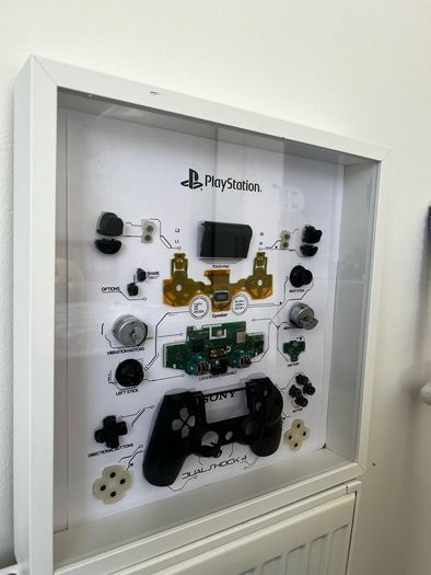 Gamepad Teardown Frame Art Handmade (Amateur)