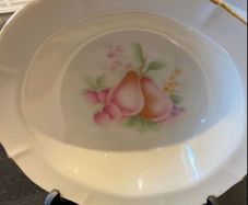 ARKLOW pretty  9.5 inch dish with gilded rim