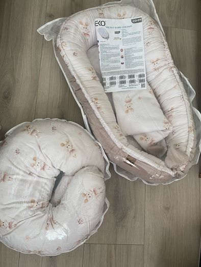 baby cocoon, sleep bag, blanket, feeding pillow