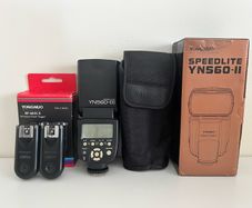 Yongnuo Speedlite YN560-II Flash & Yongnuo Wireless Flash Trigger