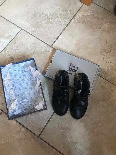 boys black shoe size 1