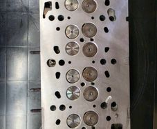 VW Crafter 2.0 TDI DAUA Cylinder Head  04L103065