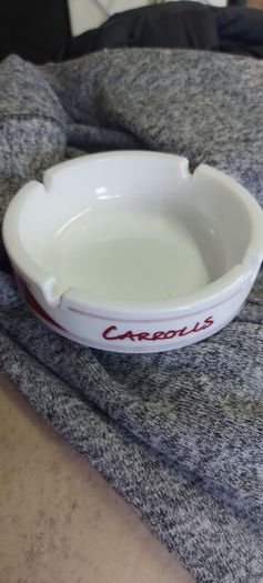 Carrolls no1 ashtray,nice condition,,price includes post to anywhere in ireland,collectors item ,with smoking ban..sold as seen.