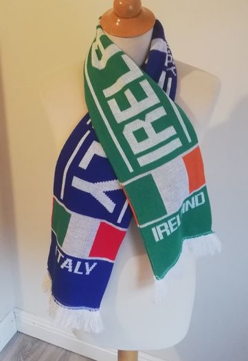 Ireland v Italy 6 nations rugby scarf