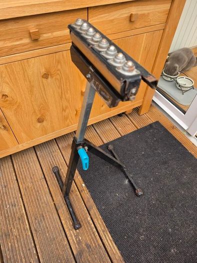 3 in 1 ball roller stand