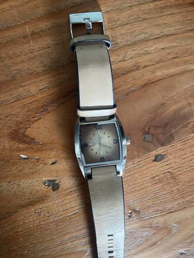 diesel watch DZ1048