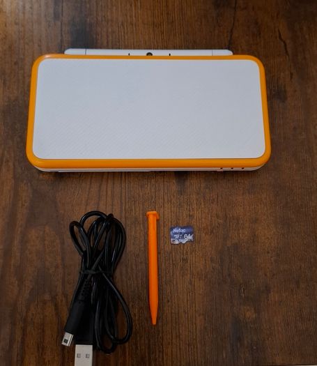 Nintendo New 2DS XL White and Orange