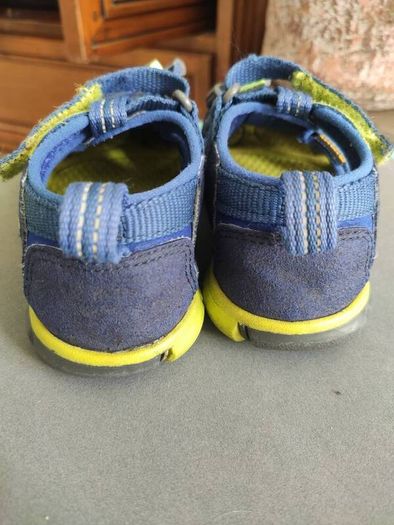KEEN washable kids sandals UK9, EU 27/28