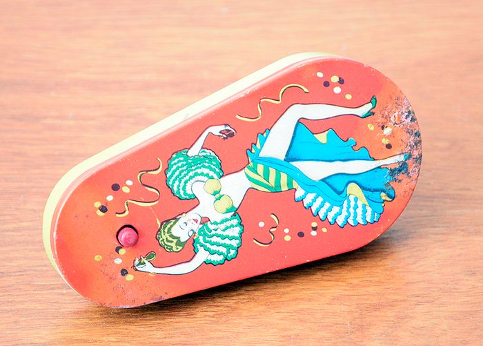 Vintage Can Can Tin Toy Noisemaker