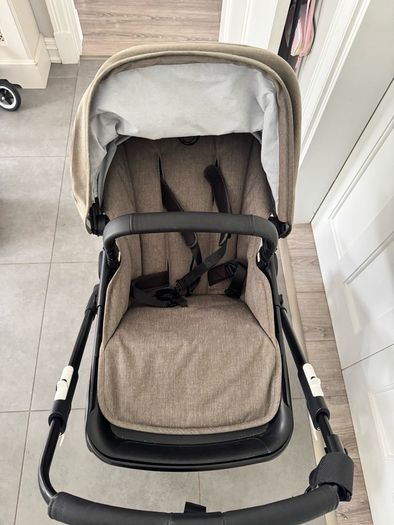 Bugaboo fox 2 complete with bassinet, footmuff and toddler seat