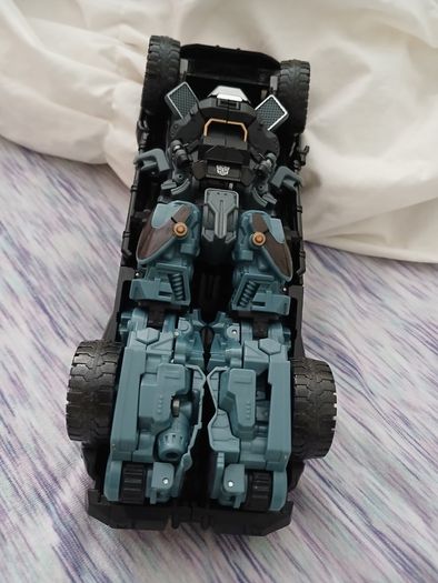 Transformer Ironhide DOTM
