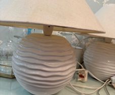 2 matching tablelamps