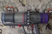 Dyson V11