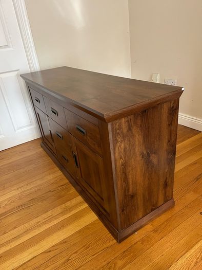 Sideboard / cabinet