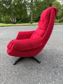Mid-century vintage swivel armchair c1970