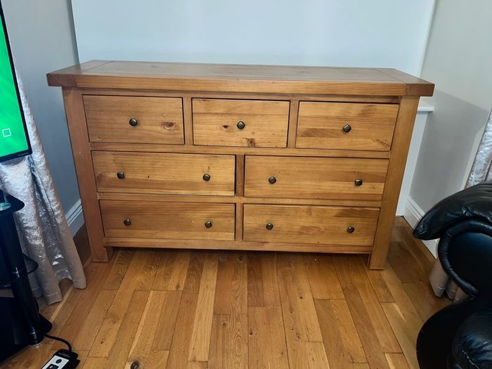 oak chest of drawer