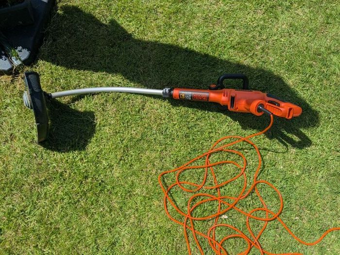 grass strimmer