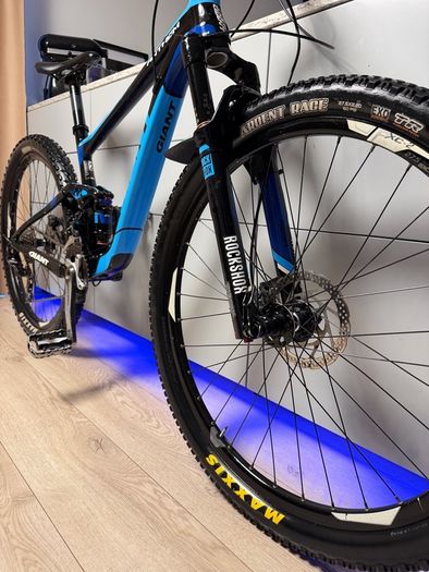 GIANT Athem Full Suspension Bike