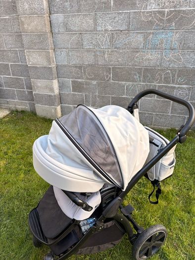 Leather 2 set pram