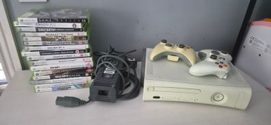 XBOX 360  with games