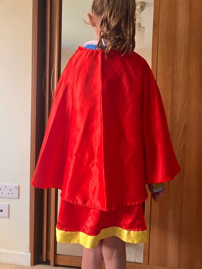 free costume age 7/8 aprox