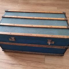 Vintage Blue Steamer-Style Trunk / Storage Chest - Vinyl Lined