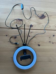 Ring light / lamp