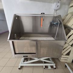 " Groom professional '  stainless steel dog  washing unit.